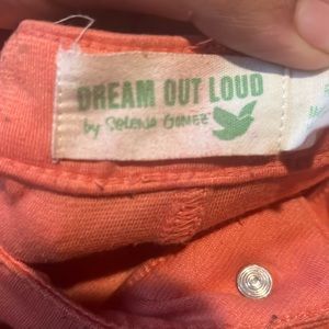 Selena Gomez capris 🎀💗